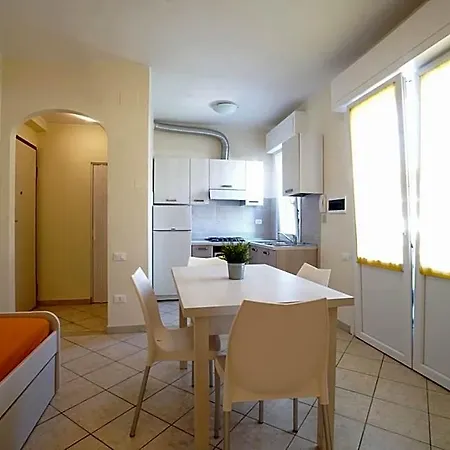 Manuela Aparthotel 3*